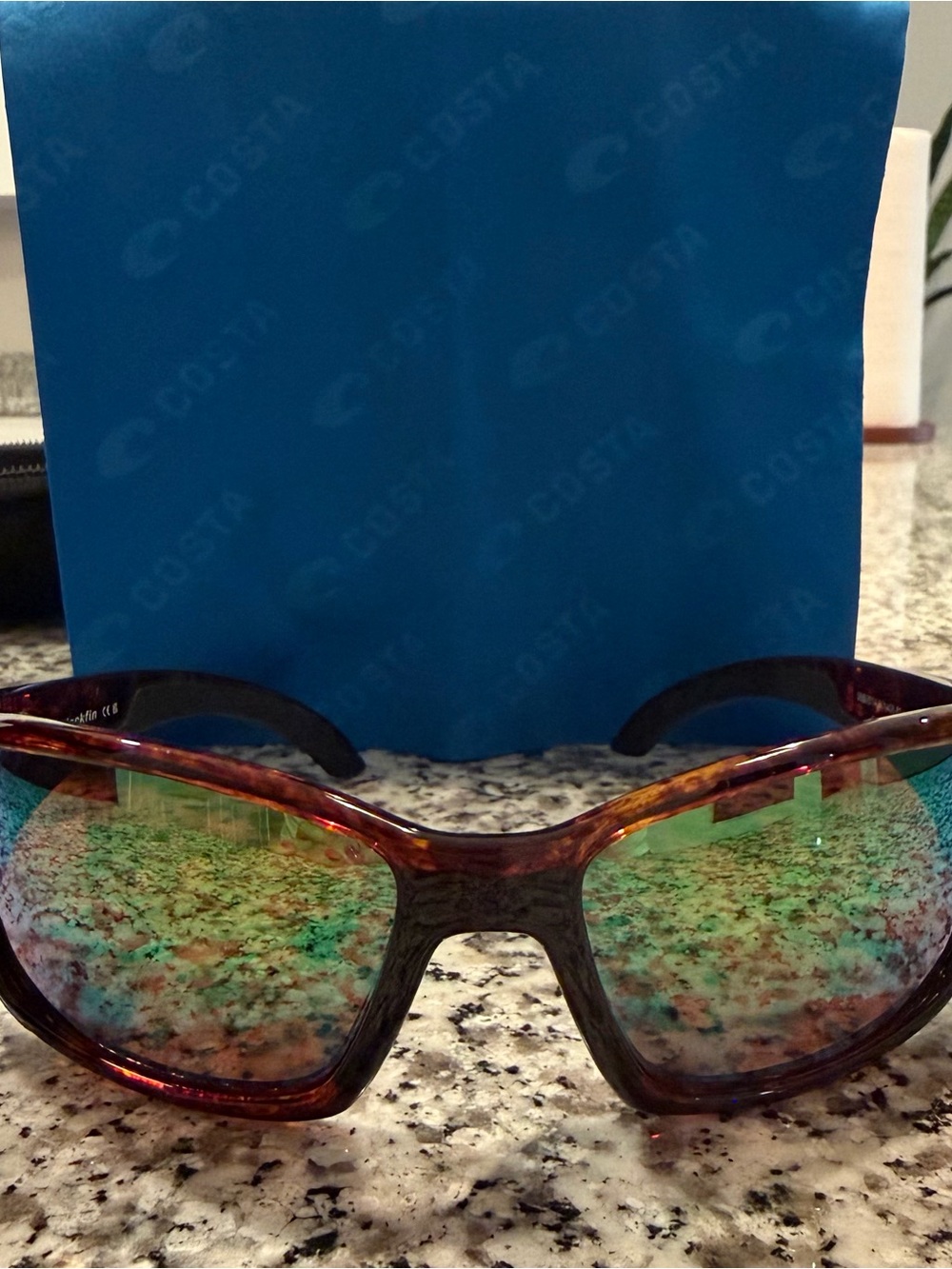 Costa Tortoiseshell Sunglasses with Green Mirrored Lenses and Silver Logo - Picture 5 of 8